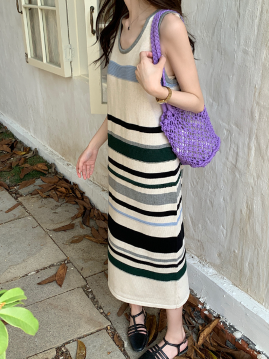 ミッソーニ ノースリーブニットワンピ マルチカラー フリーサイズ ミッソーニ ノースリーブニットワンピ マルチカラー