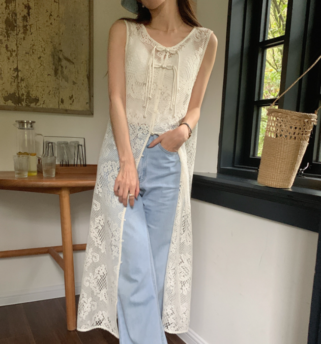 週末限定値下げANDREA&Co. ロングファージレ ANDREA & Co. ブラックレースロングコート