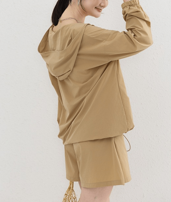 ウェーブ 骨格ウェーブUV加工フード付きトップス＋ショートパンツ