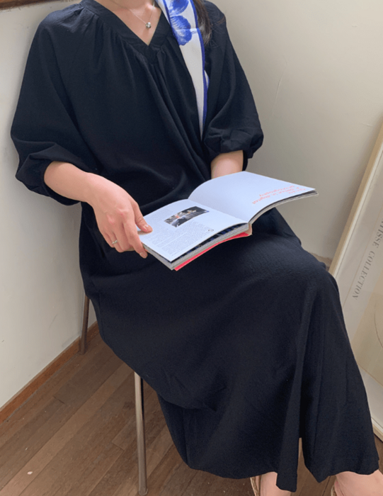 骨格ウェーブギャザーネックフレアロングワンピース（ワンピース