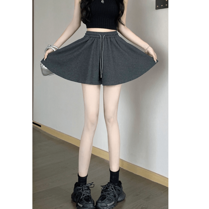 骨格ウェーブフレアショートパンツ