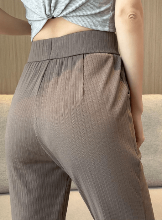 骨格ウェーブフレアパンツ