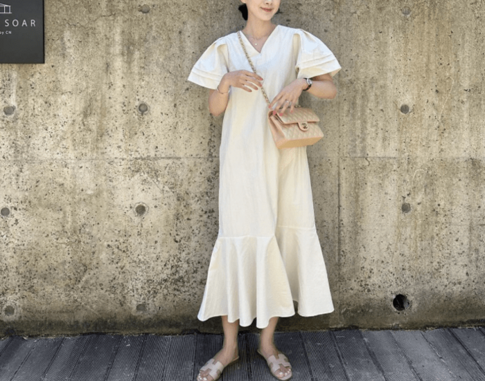 骨格ウェーブボリュームスリーブVネックティアードロングワンピース