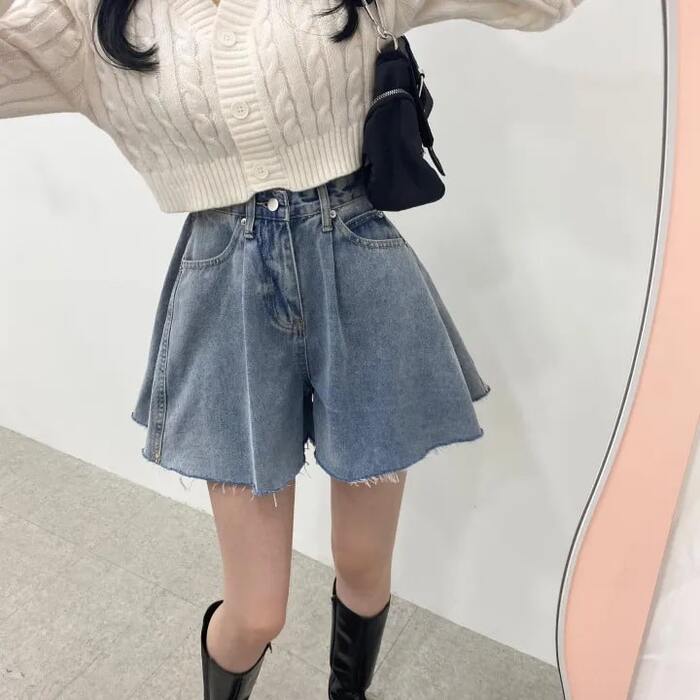 骨格ウェーブデニムフレアーショートパンツ