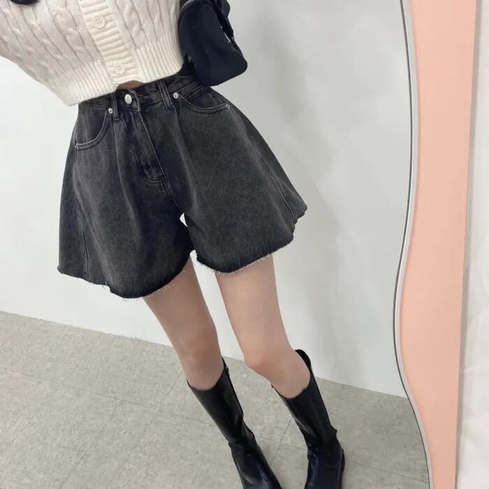 骨格ウェーブデニムフレアーショートパンツ