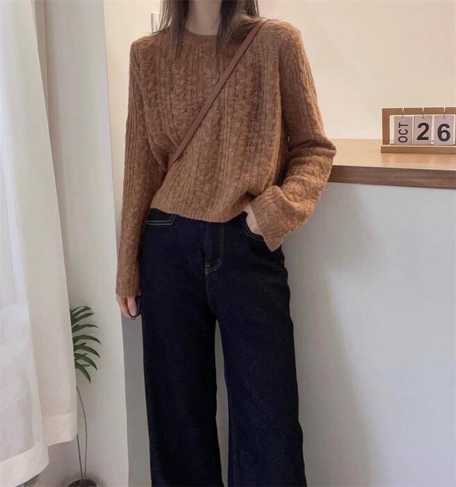 骨格ウェーブクロップケーブルニット