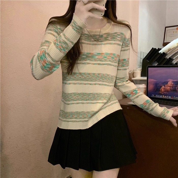 骨格ウェーブストライプ柄リブニットトップス