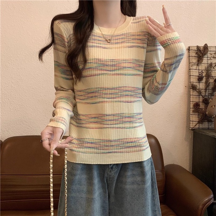 骨格ウェーブストライプ柄リブニットトップス