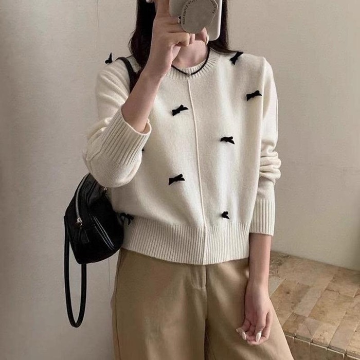 骨格ウェーブリボンニットトップス