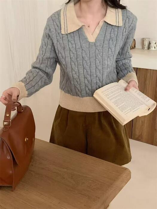 骨格ウェーブポロカラーケーブル編みニットトップス