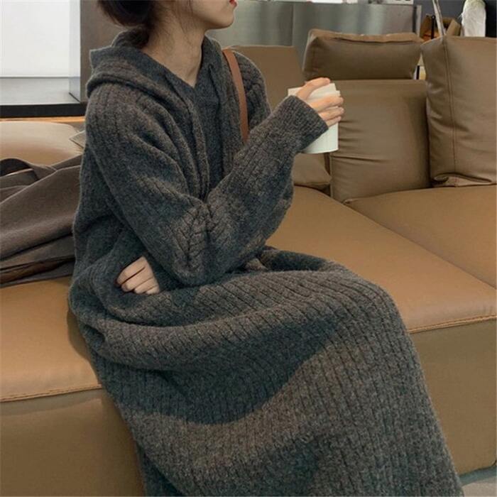 骨格ウェーブフード付きニットワンピース