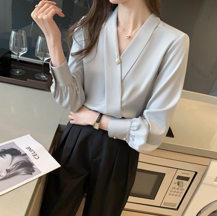 骨格ストレートクロスVネックパールシャツ シャツ/カットソー