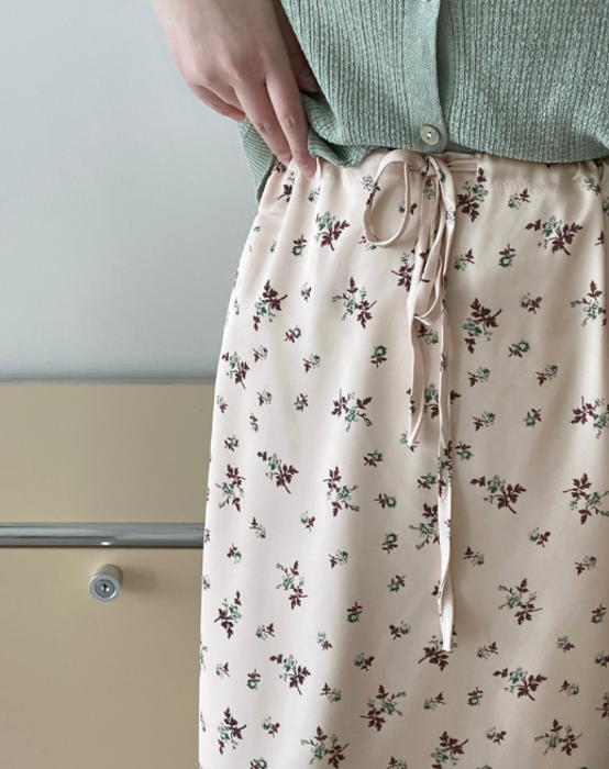 骨格ストレート花柄ロングスカート ロングスカート|骨格ストレート専門