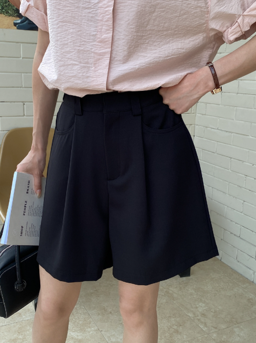 骨格ストレートワイドレッグウエストゴムショートパンツ