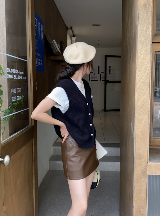 素敵 立体フェザー 台形ミニスカート 骨格ストレートフェイクレザー台形ミニスカート ミニスカート