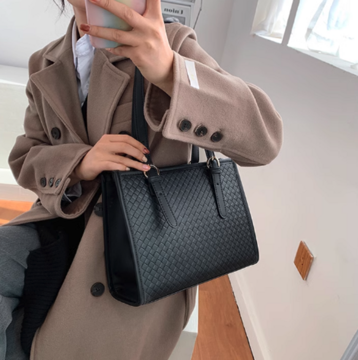 骨格ストレートメッシュ編みスクエアショルダーバッグ バッグ