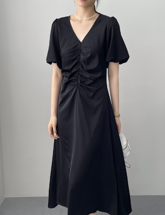 ストレートVネックワンピース　ブラック　38 Vネックストレートワンピース onepiece RAW FUDGE