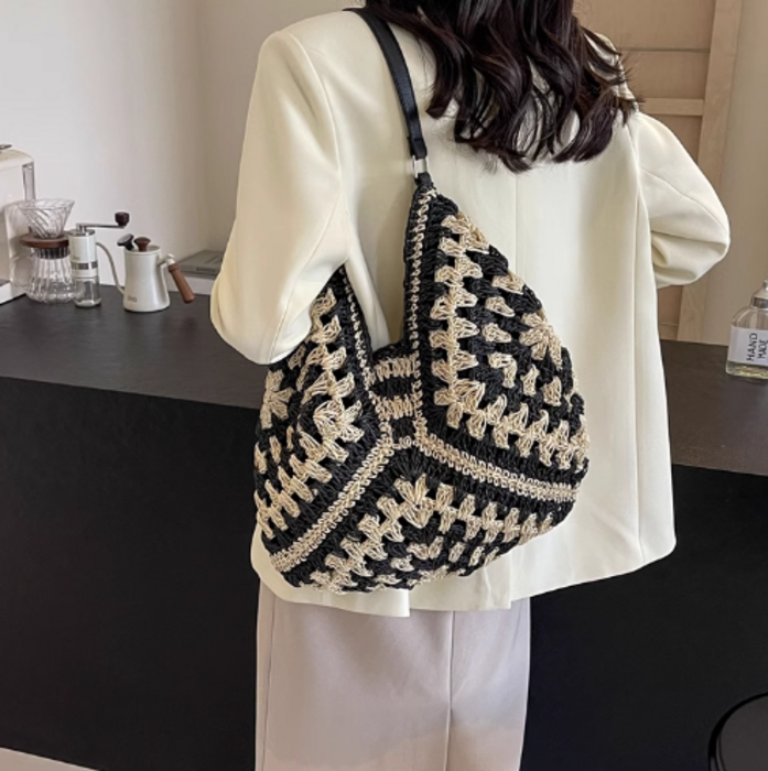 しょこ。　meer. トライアングルショルダーバッグ STANDARD SUPPLY｜トライアングル ショルダーバッグ “SIMPLICITY