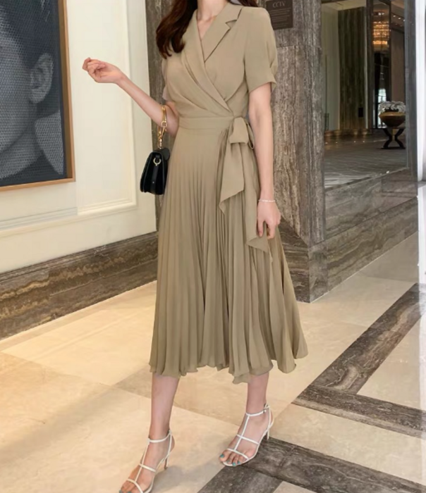 DOSA × ARTS&SCIENCE カシュクール プリーツ ロングワンピース DOSA × ARTS&SCIENCE カシュクール プリーツ ロングワンピース