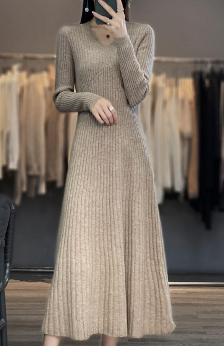 骨格ナチュラルVネックニットロングワンピース ロングワンピース|骨格