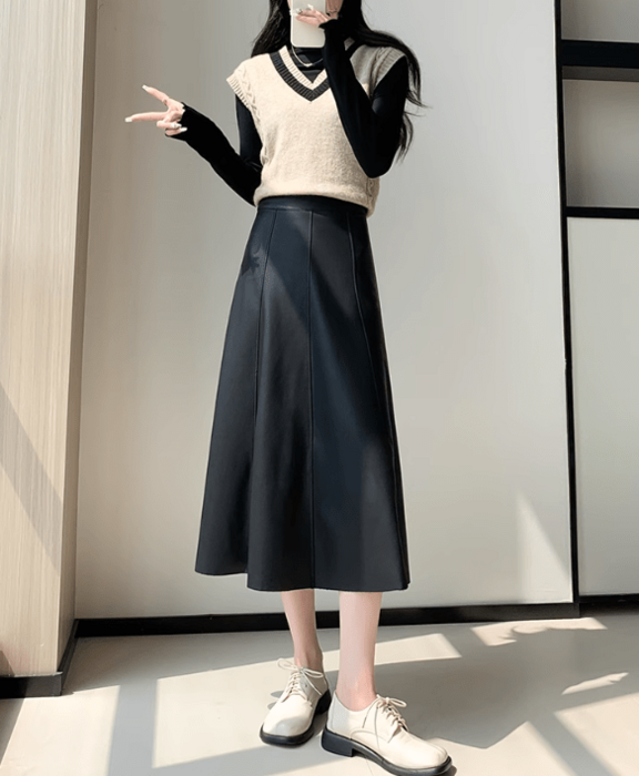 骨格ストレートフェイクレザーフレアスカート スカート|骨格ストレート